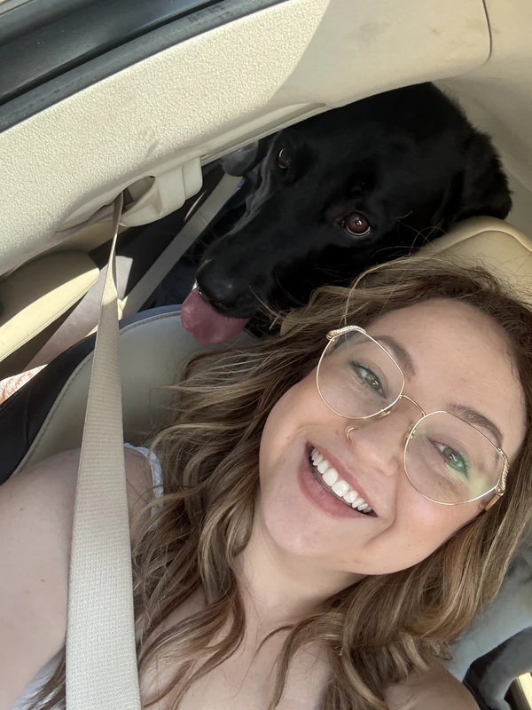 Elena with Noodles in the car